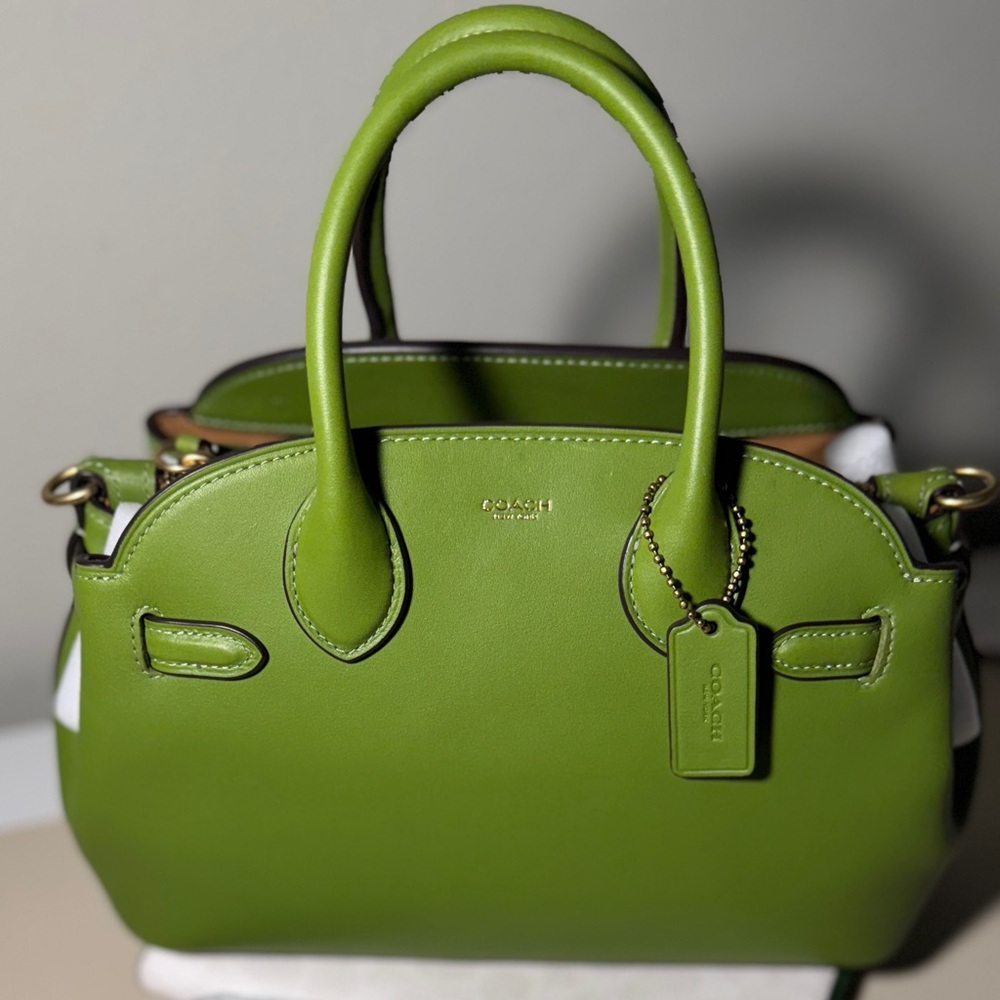 NWT Coach empire 26 dark lime